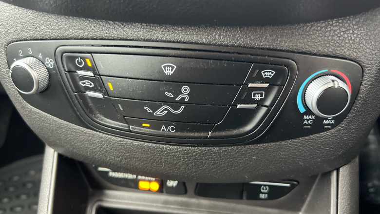 Ford Tourneo Courier 1.0 EcoBoost Zetec 5dr Petrol Estate